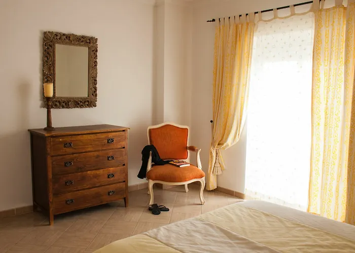 Filipas Apartment By Algarkasa
